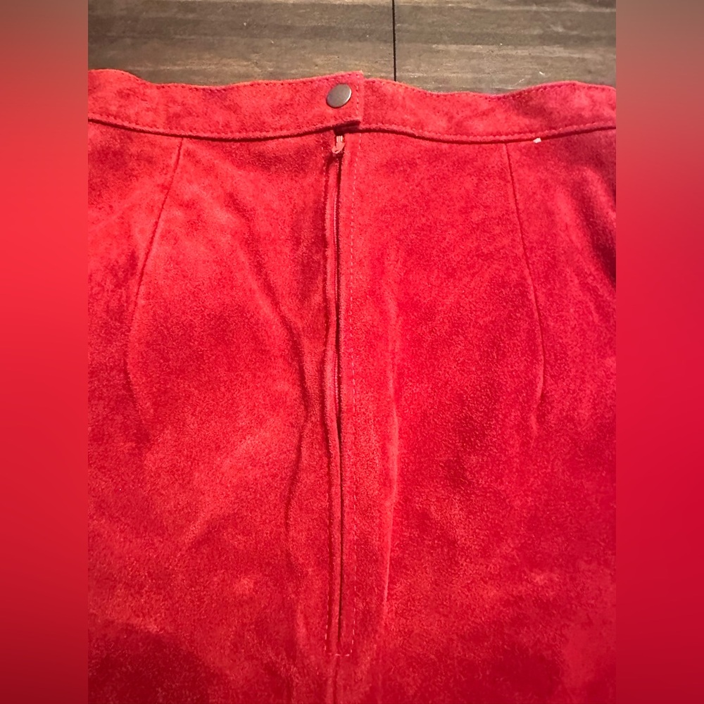 Vintage Red Suede Mini Skirt Size 5/6 -fits small (see info) USA Made - Picture 7 of 12